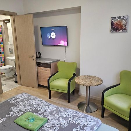 Kauno Apartamentai King Size Bed Каунас Екстер'єр фото
